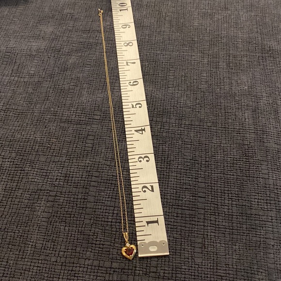 10k Yellow Gold Chain and Garnet Heart Pendant - Picture 4 of 6